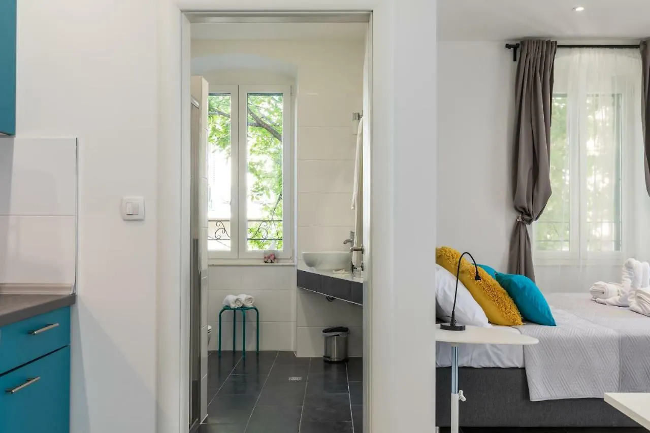 Apartment Seabed Rooms&Studio Split